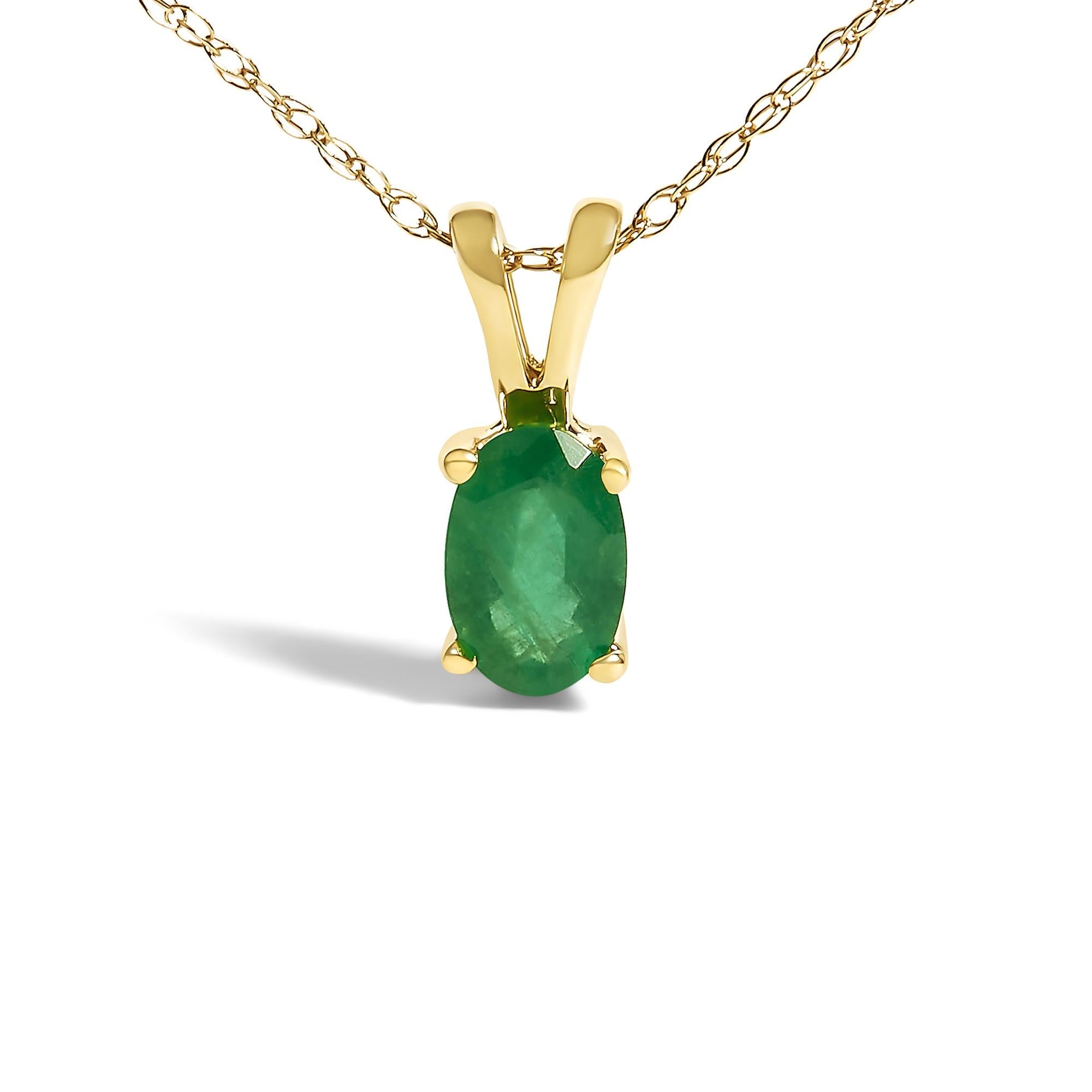 Esmé Solitaire Pendant Necklace