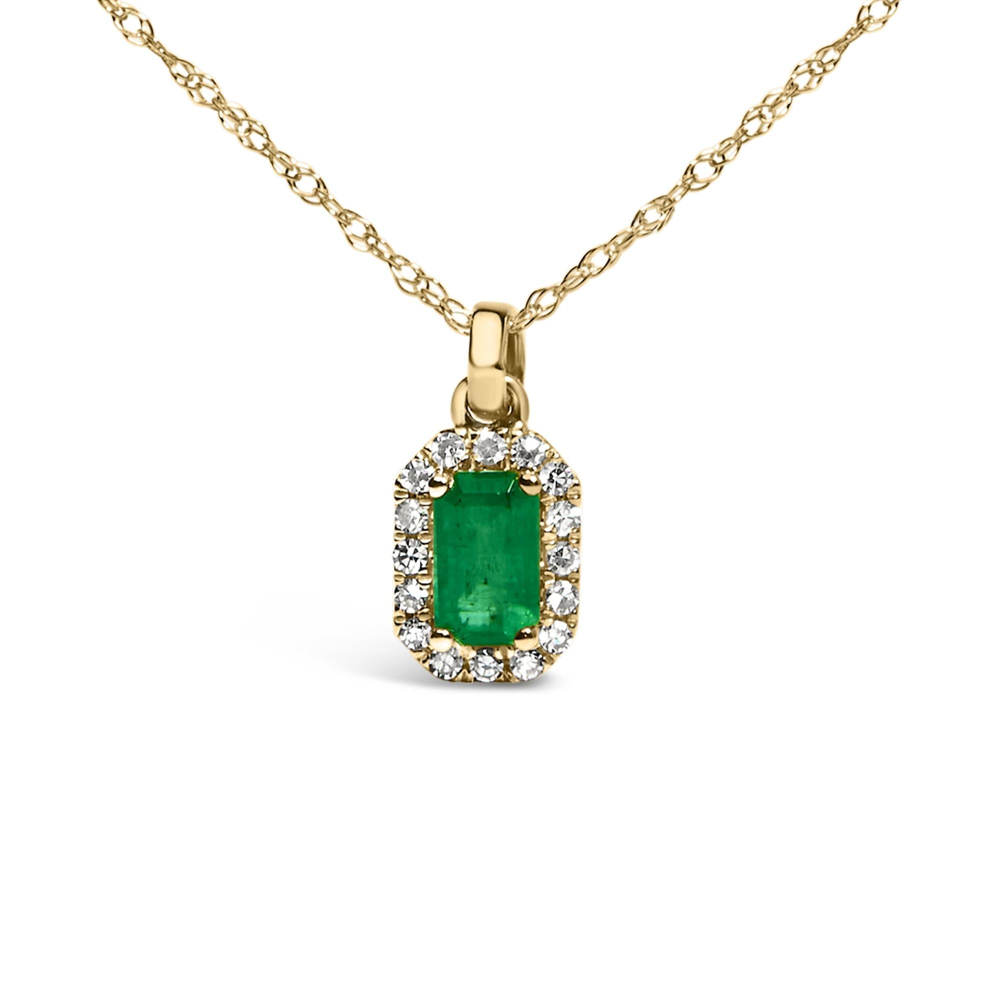 Maelis Pendant Necklace