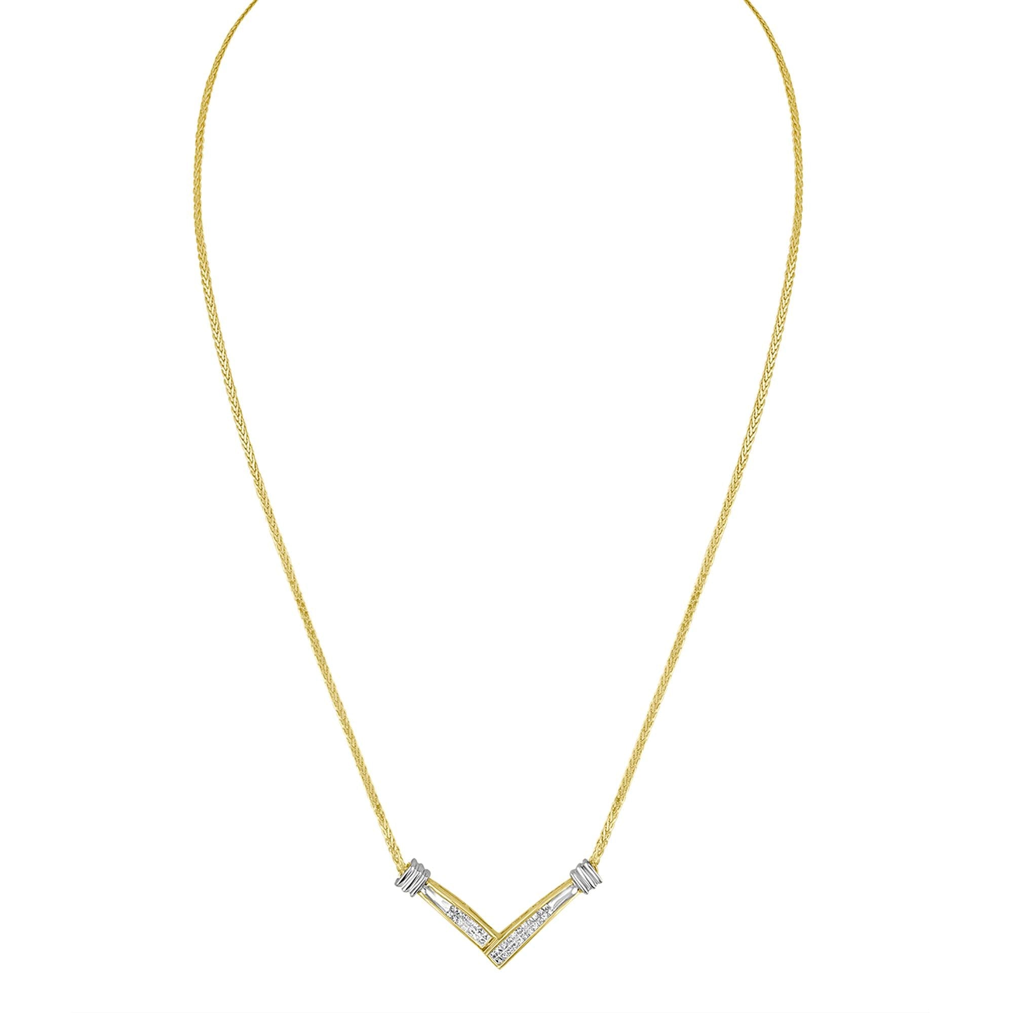 Orlivine Pendant Necklace