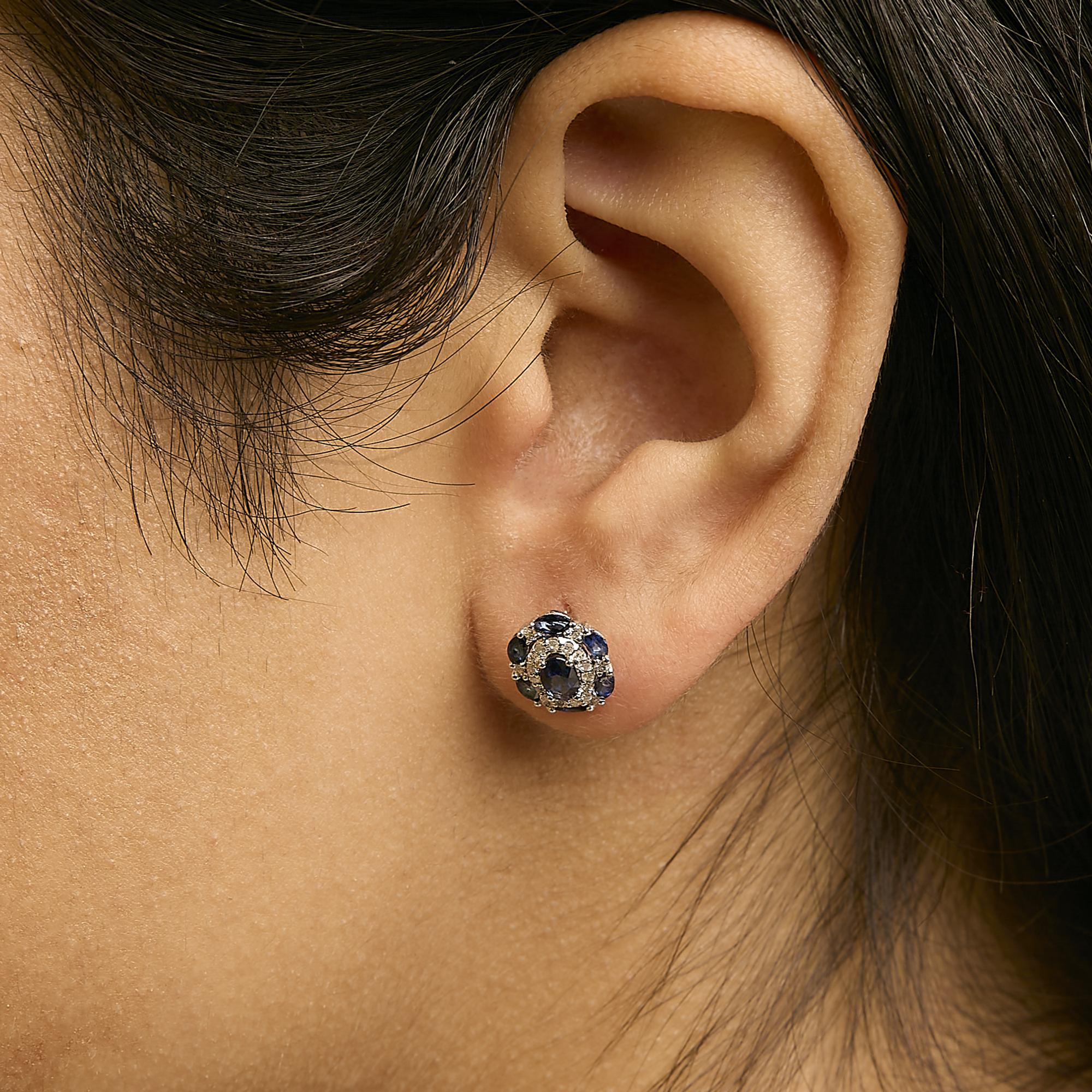 Clair de Saphir Vintage Style Stud Earrings