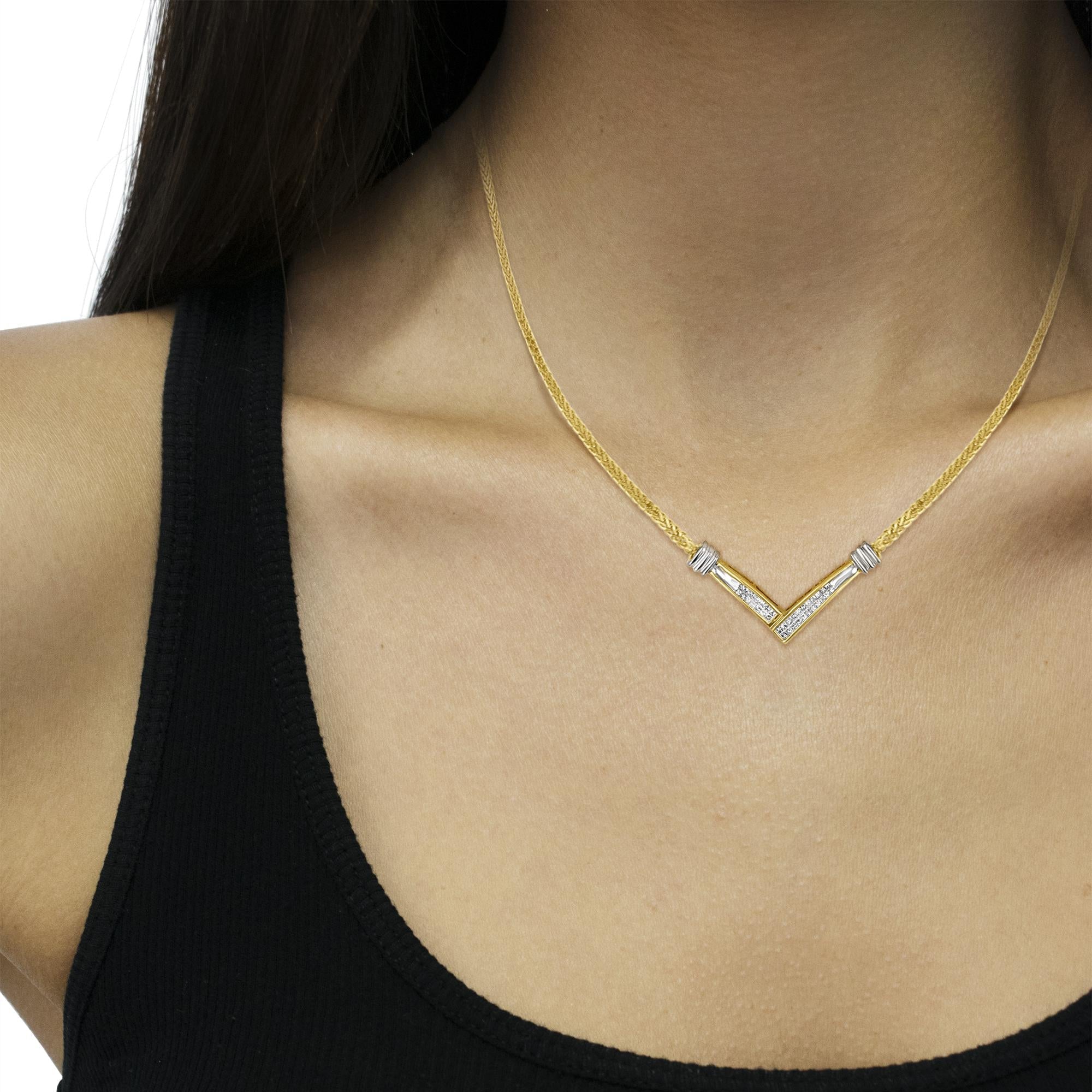 Orlivine Pendant Necklace
